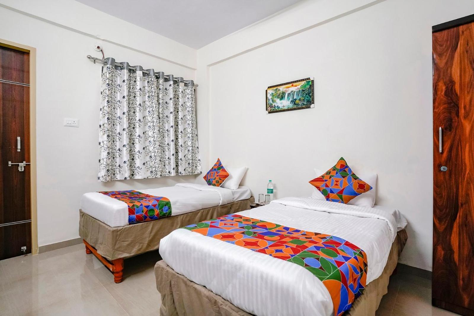 Hotel Comfort Caves Нашик Екстериор снимка