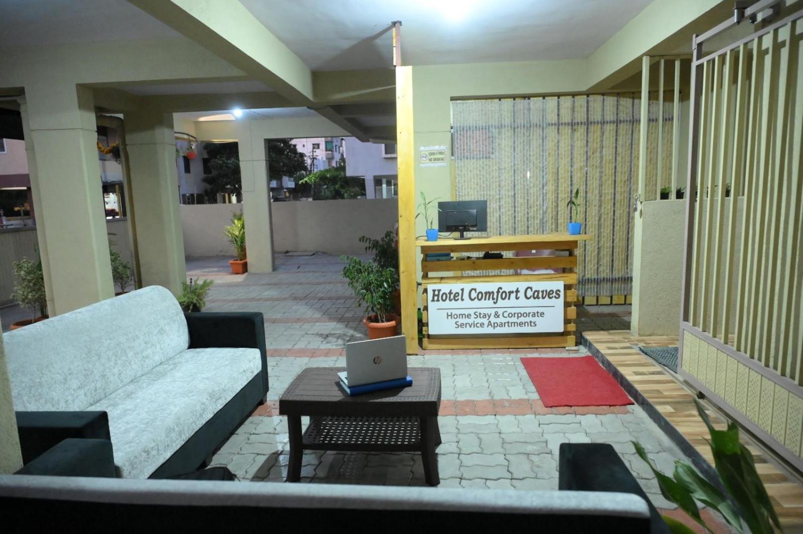Hotel Comfort Caves Нашик Екстериор снимка