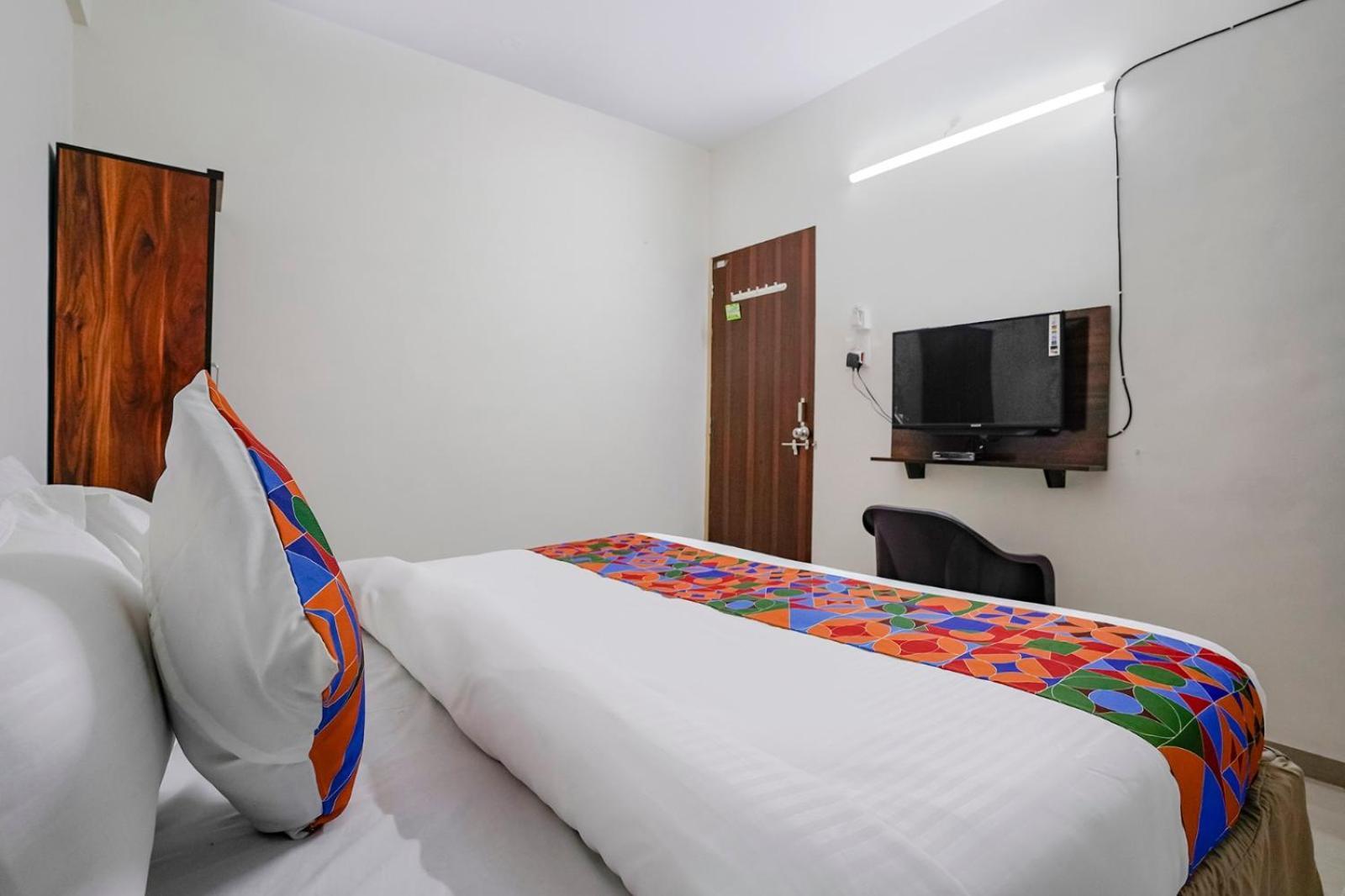 Hotel Comfort Caves Нашик Екстериор снимка